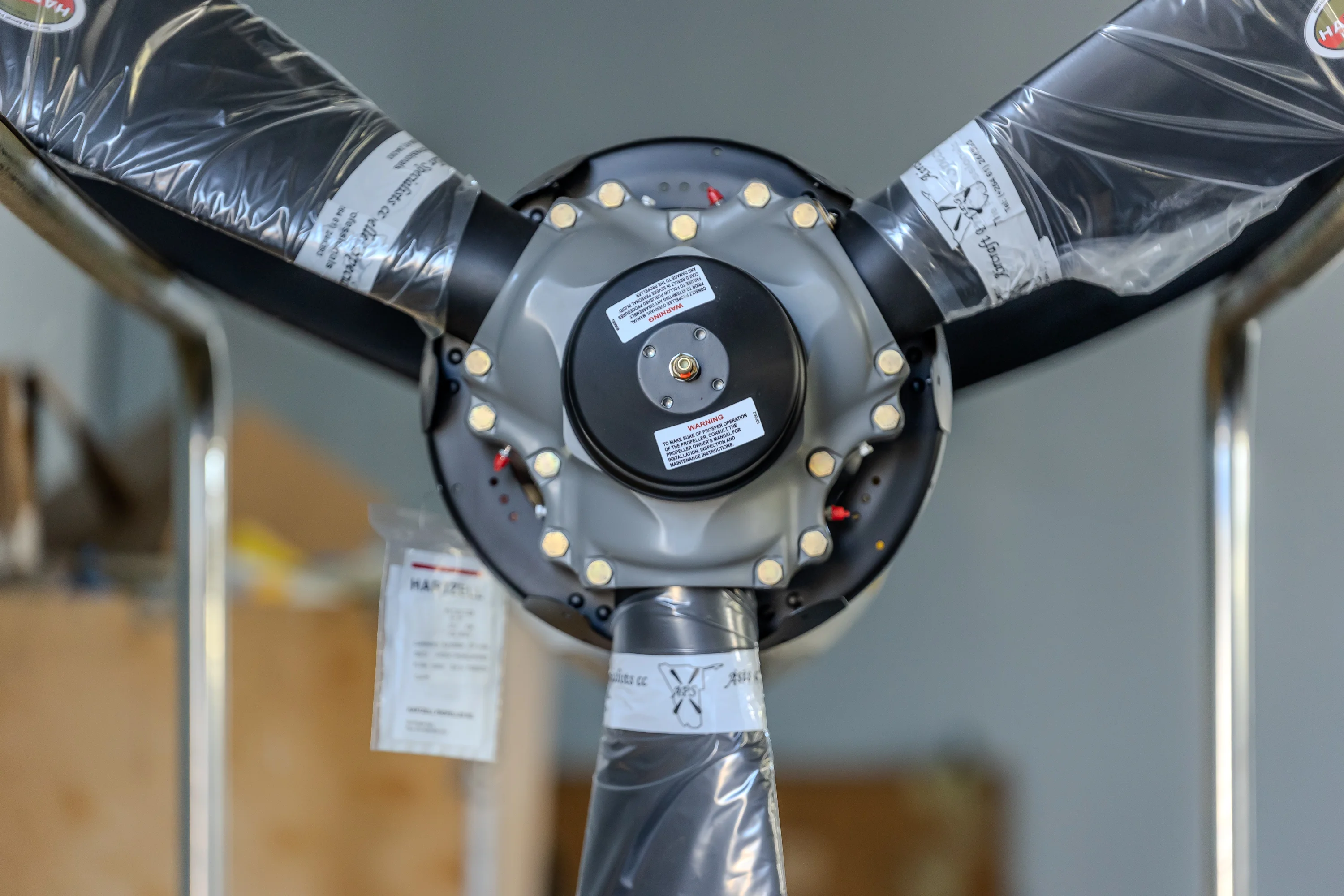 Polished aircraft propeller hub assembly