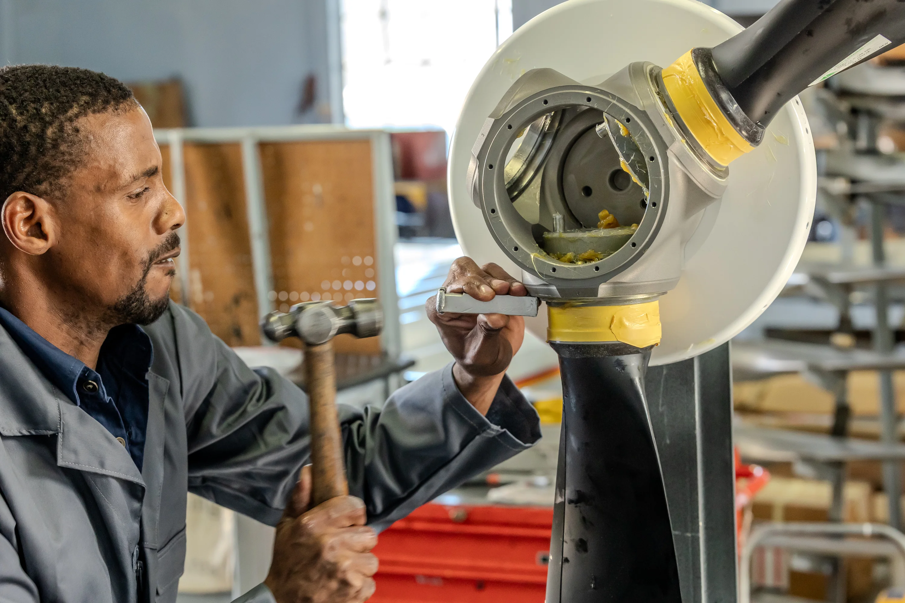 Propeller specialists collaborating in the workshop